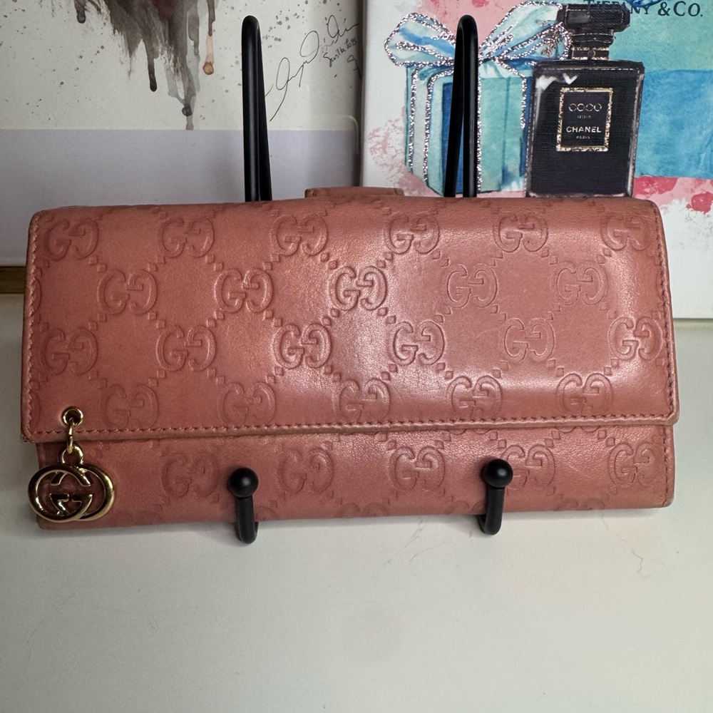 Authentic Gucci Wallet - Pre-loved